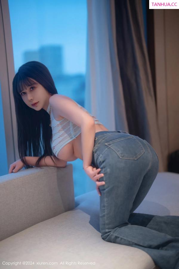 苏可可 苏可er [XiuRen]高清写真图 2024.03.12 No.8213 苏可er 黑丝美腿第12张图片